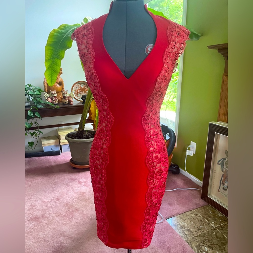 MacDuggal Size 4 Midi Dress